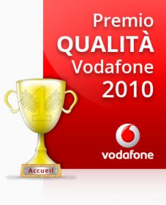 Premio qualità Vodafone 2010. Vi è una coppa sulla quale è presente il numero 1 e la scritta 'Accueil'.