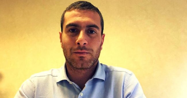 Domenico-Alfieri Primo piano di un uomo con la barba