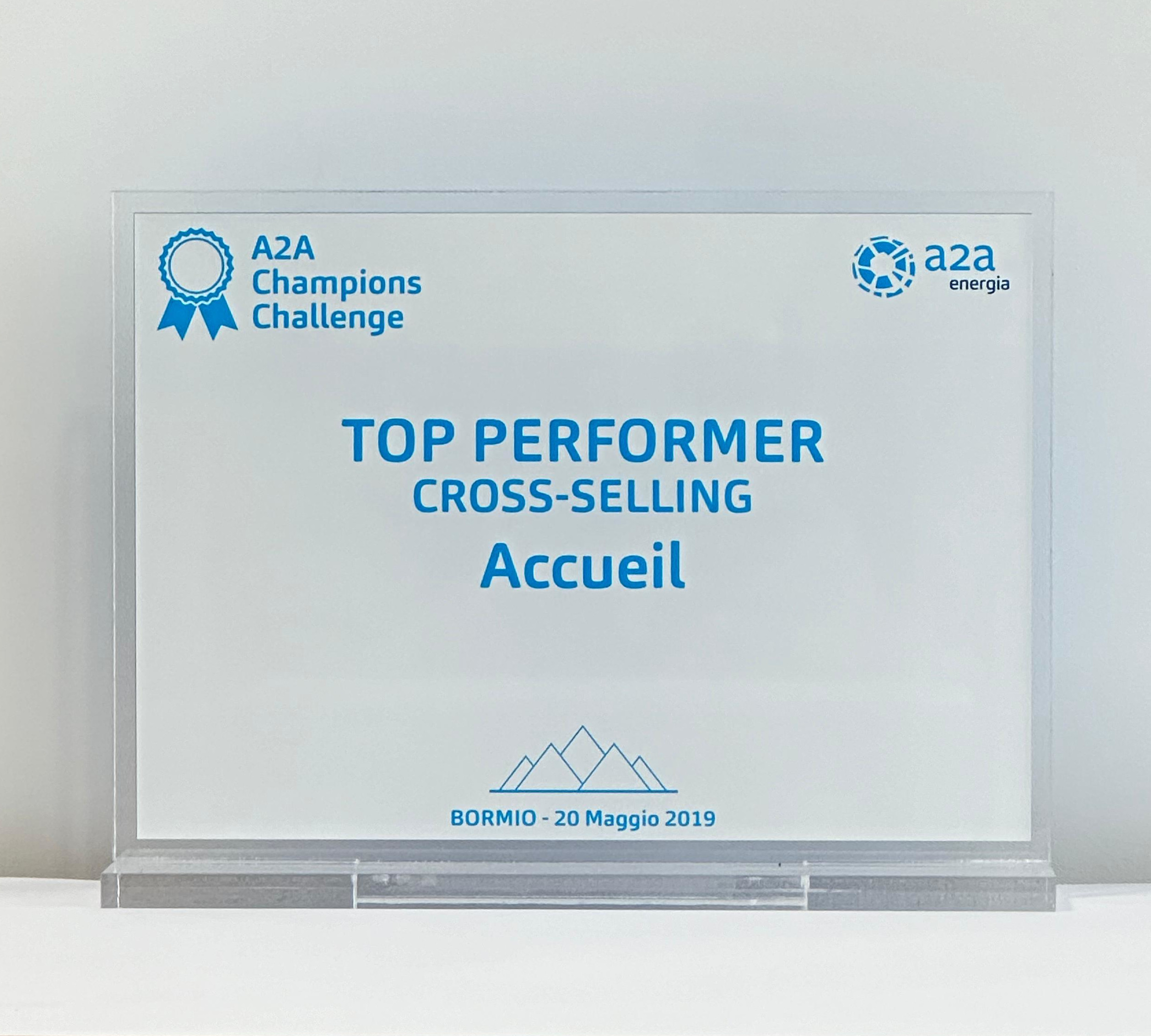TOP PERFORMER CROSS SELLING - 2019 Accueil vince il premio Top Performer Cross Selling