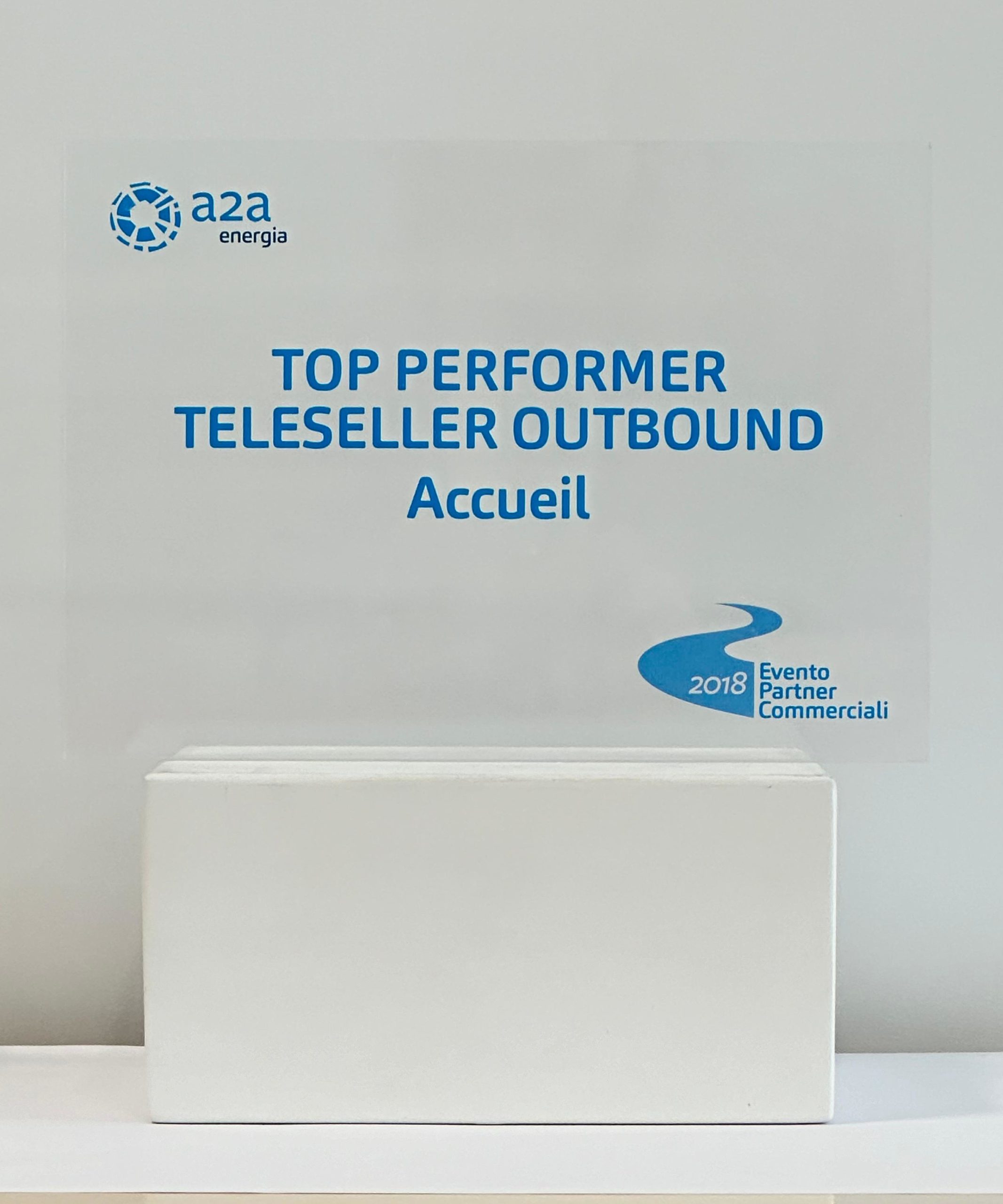 TOP PERFORMER TELESELLER OUTBOUND - 2018 Accueil vince il premio Top Performer Teleseller Outbound